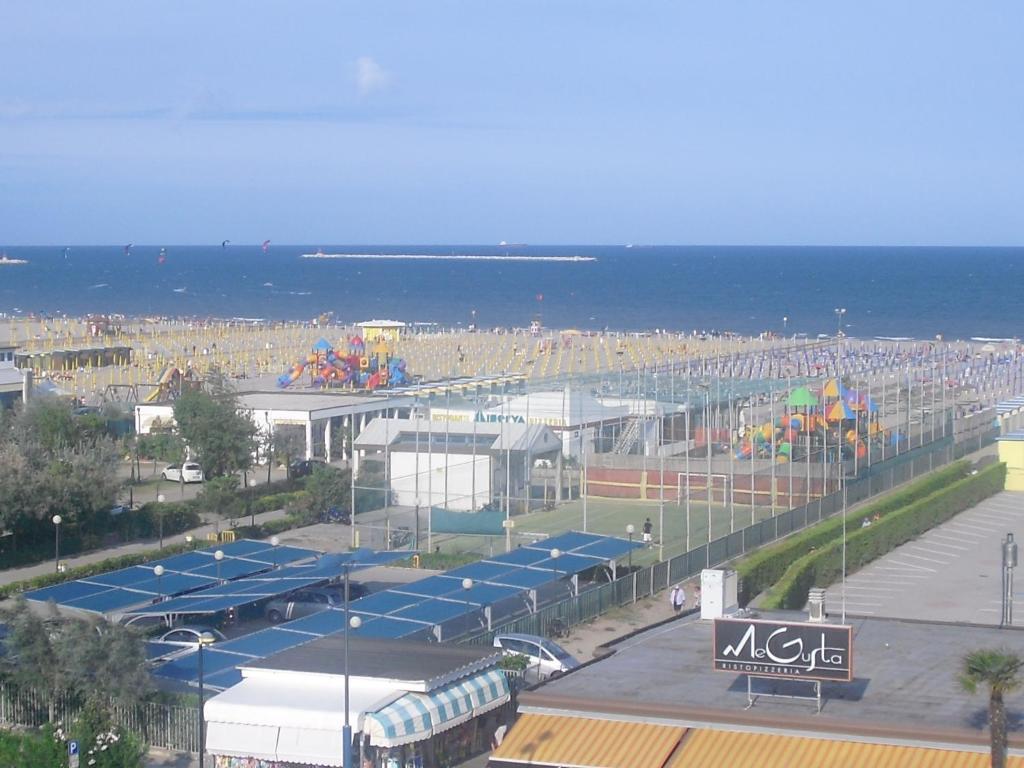 Hotel Metropol Sottomarina Esterno foto