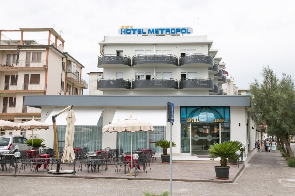 Hotel Metropol Sottomarina Esterno foto