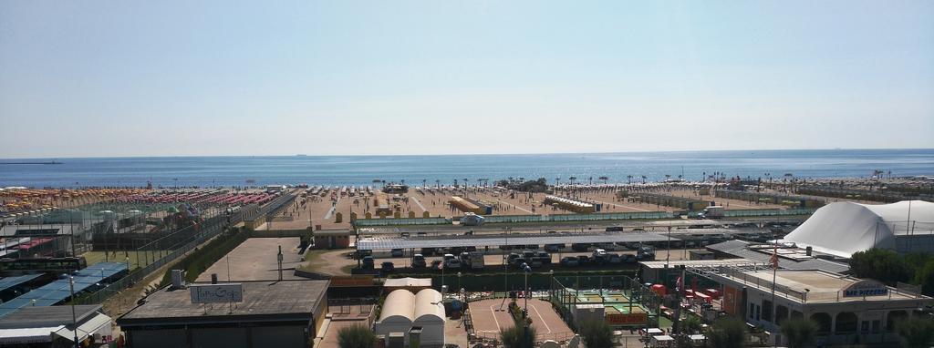 Hotel Metropol Sottomarina Esterno foto