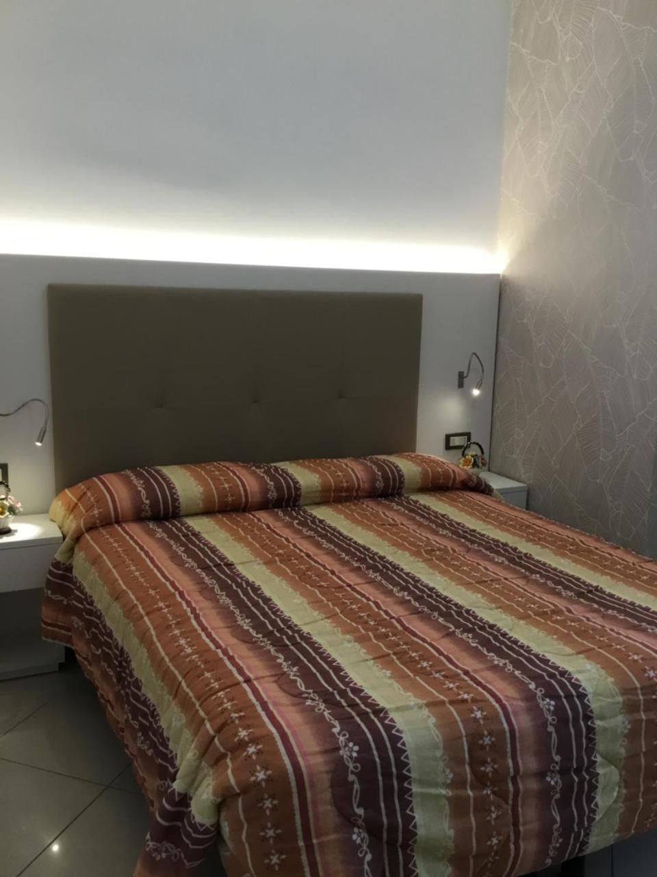 Hotel Metropol Sottomarina Esterno foto